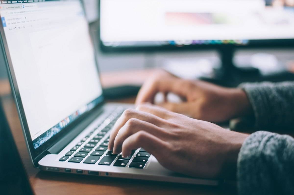 میز کار توسعه نرم‌افزار